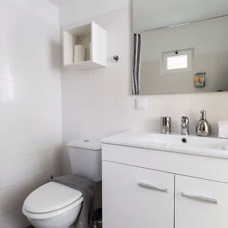 דירה Ola - Rato Terrace Iv ליסבון