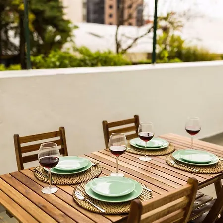 Olá - Rato Terrace Iv Appartamento